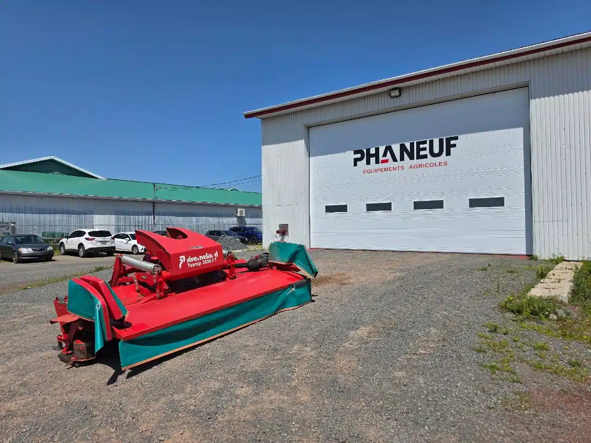 Gallery image 1 for 2015 Kverneland 3636 FT Disc Mower Conditioner