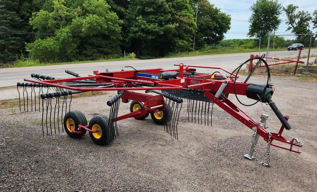 Gallery image 1 for Used 2021 New Holland PROROTOR 3114 Rake