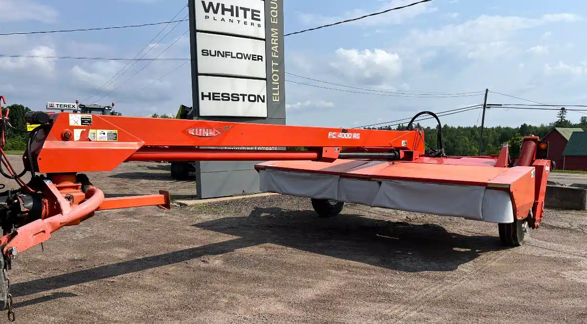 Gallery image 1 for Used 2012 Kuhn FC 4000 RG Disc Mower Conditioner