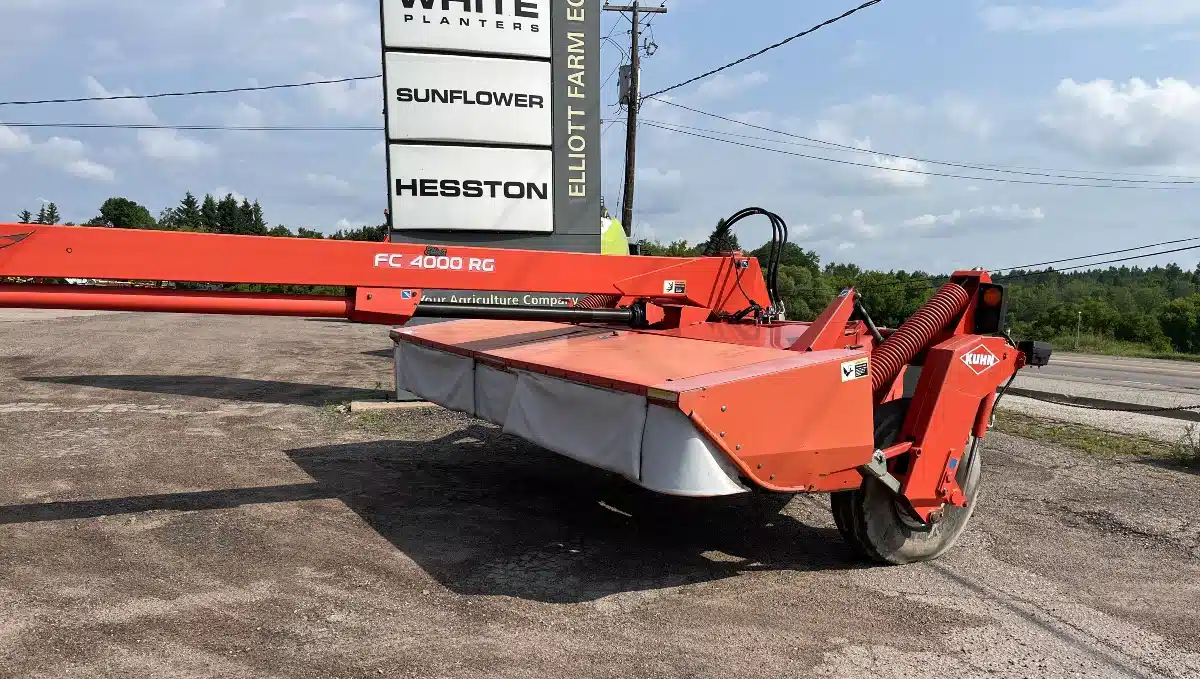 Gallery image 2 for Used 2012 Kuhn FC 4000 RG Disc Mower Conditioner