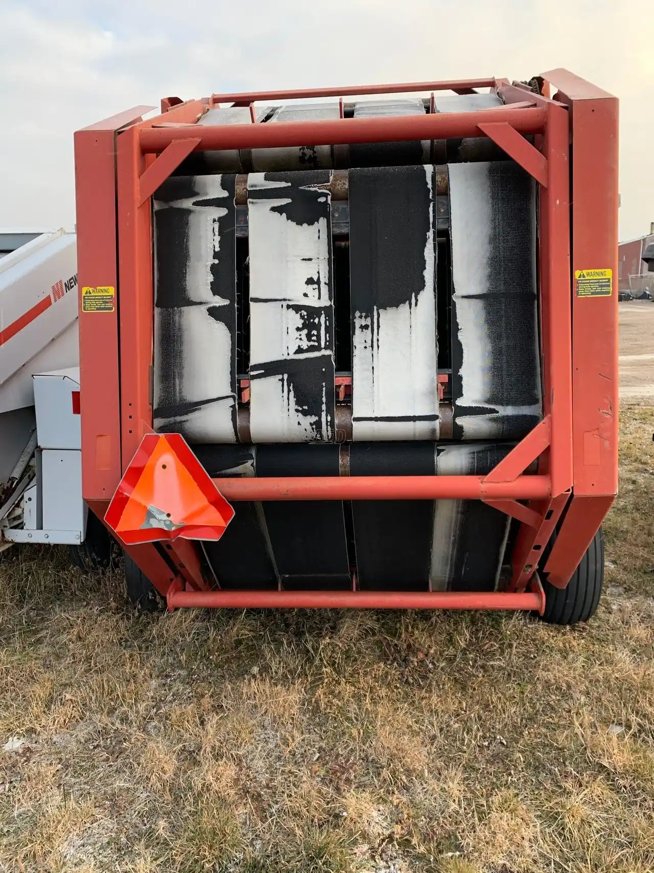 Gallery image 1 for Used Case IH 3640 Round Baler