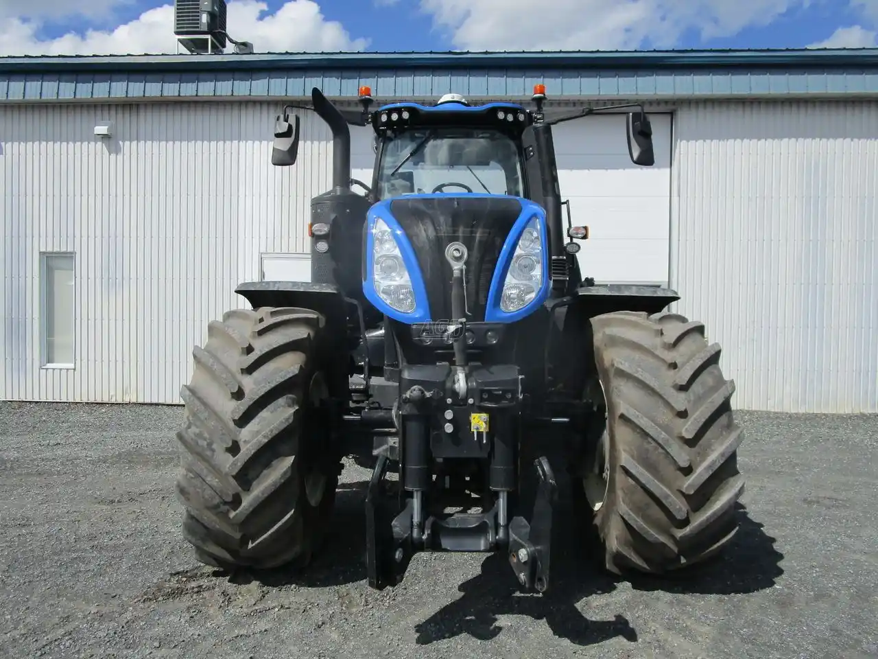 Gallery image 2 for 2021 New Holland T8.410 Tractor