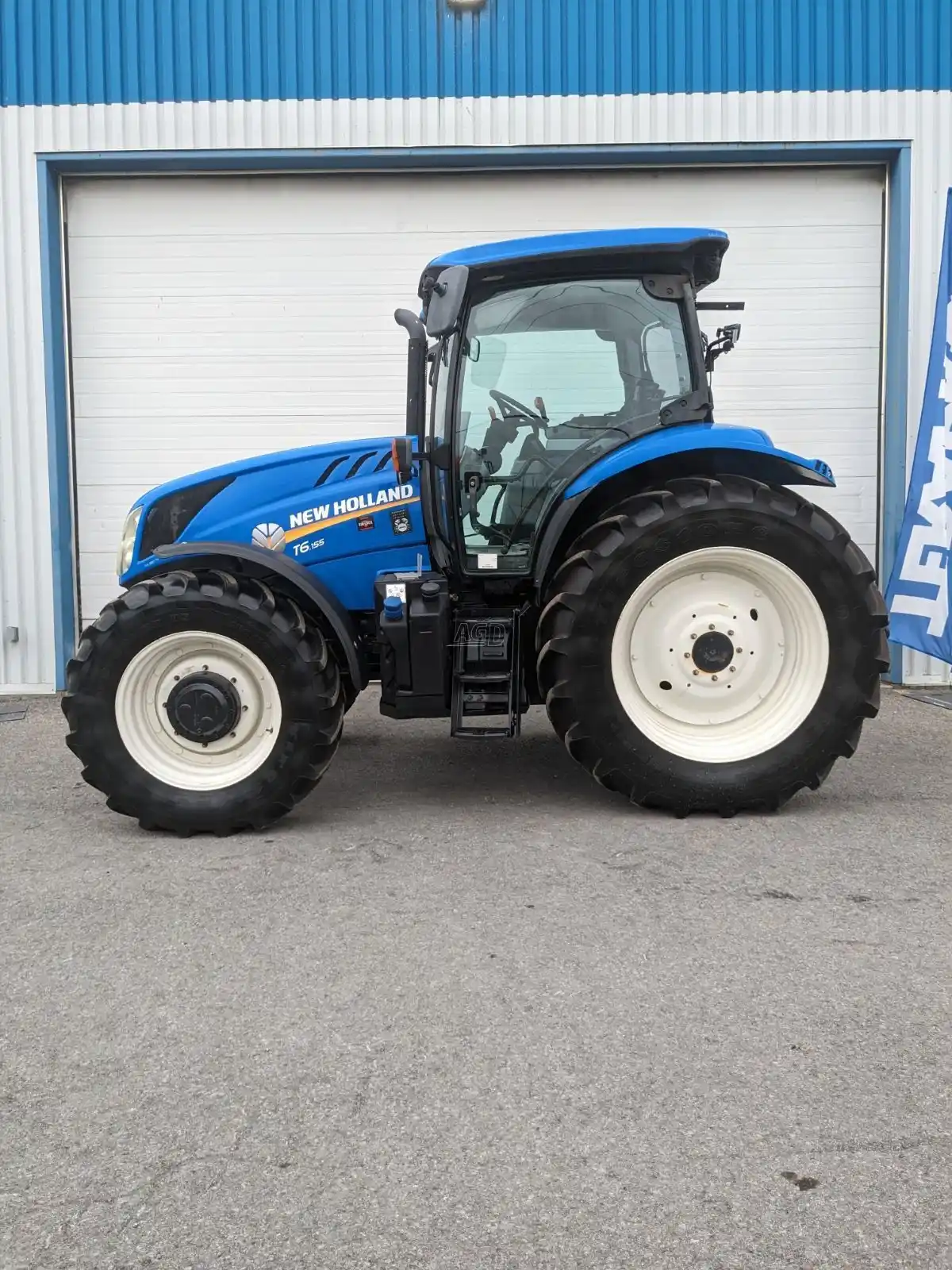 Gallery image 2 for Used 2018 New Holland T6.155 Tractor