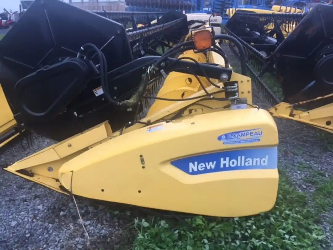 Gallery image 1 for Used 2008 New Holland 74C Header - Flex