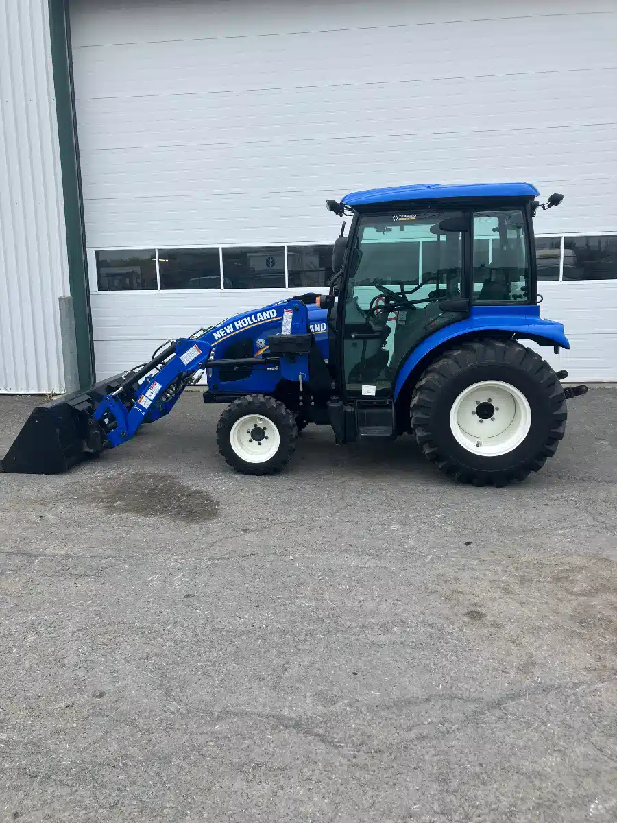 Gallery image 1 for Used 2019 New Holland BOOMER 40 Tractor