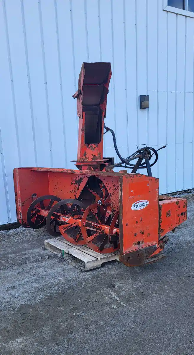 Gallery image 2 for Used 2013 Pronovost P-920 Snow Blower