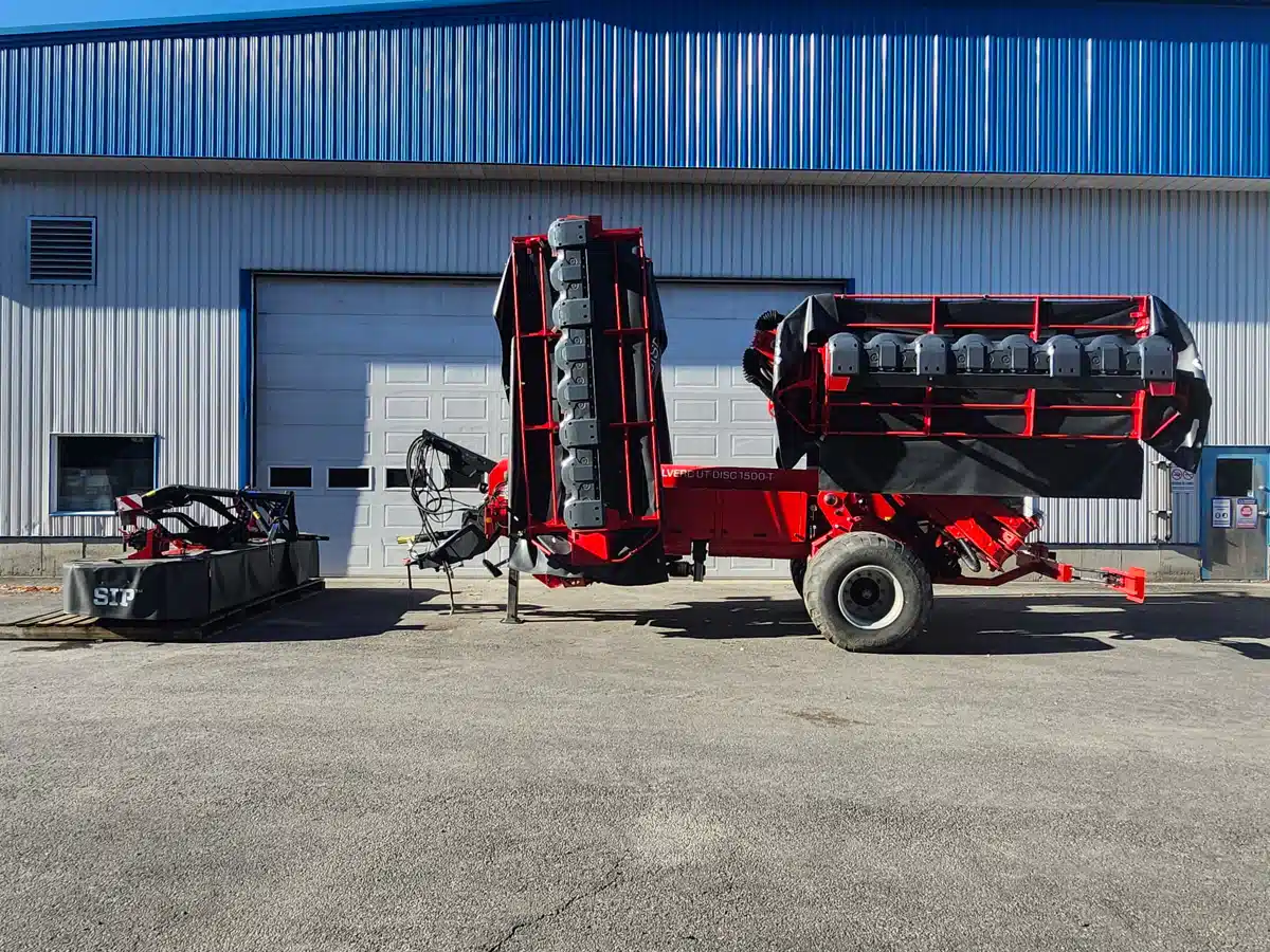Photo de la Galerie 1 pour 2022 SIP SILVERCUT 380F & 1500T Faucheuse-conditionneuse à disques