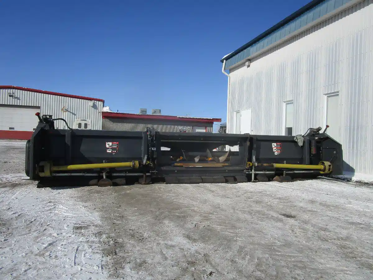 Gallery image 2 for Used 2016 Capello QUASAR F830 Header - Row Crop