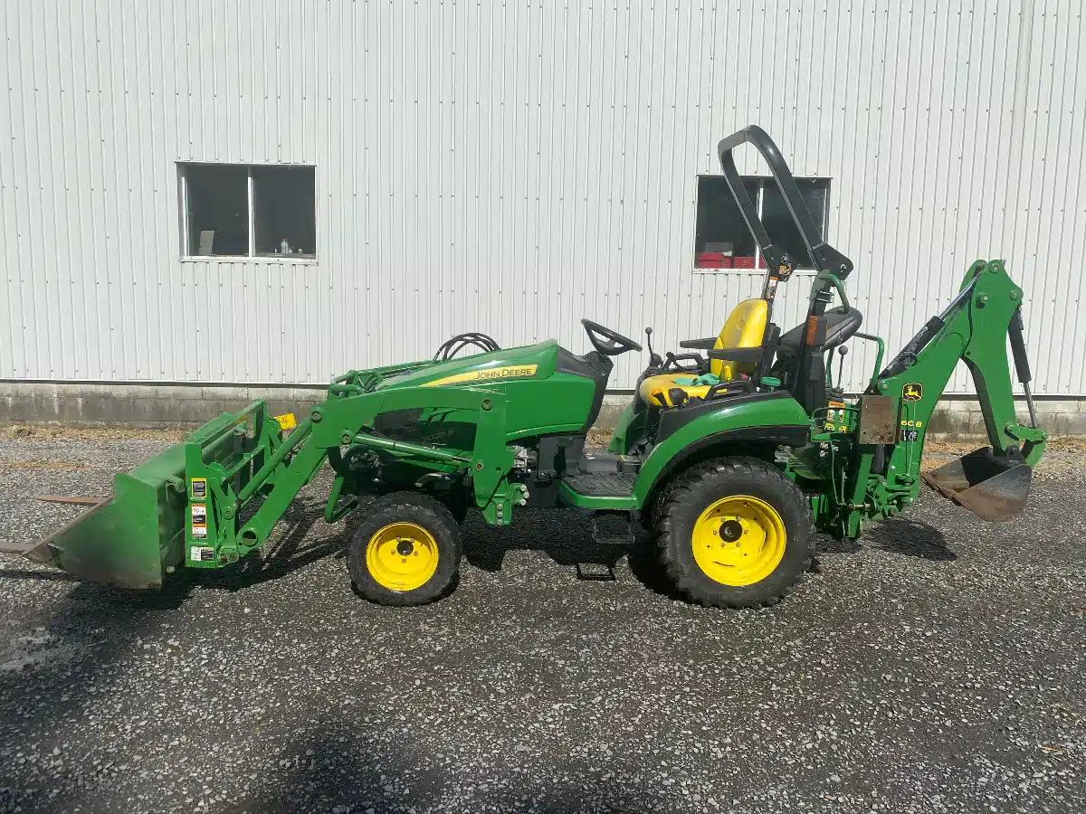 Gallery image 1 for Used 2018 John Deere 2025R Tractor