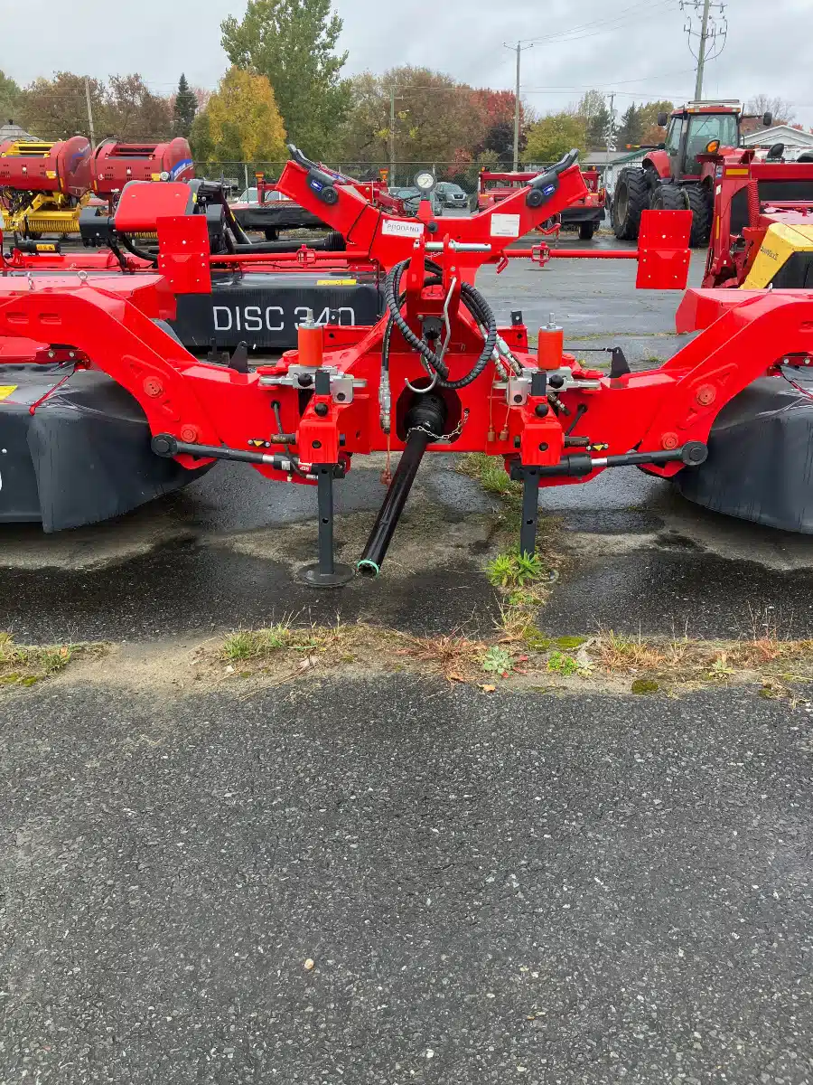 Gallery image 2 for New 2022 SIP SILVERCUT 900 CFC Disc Mower Conditioner