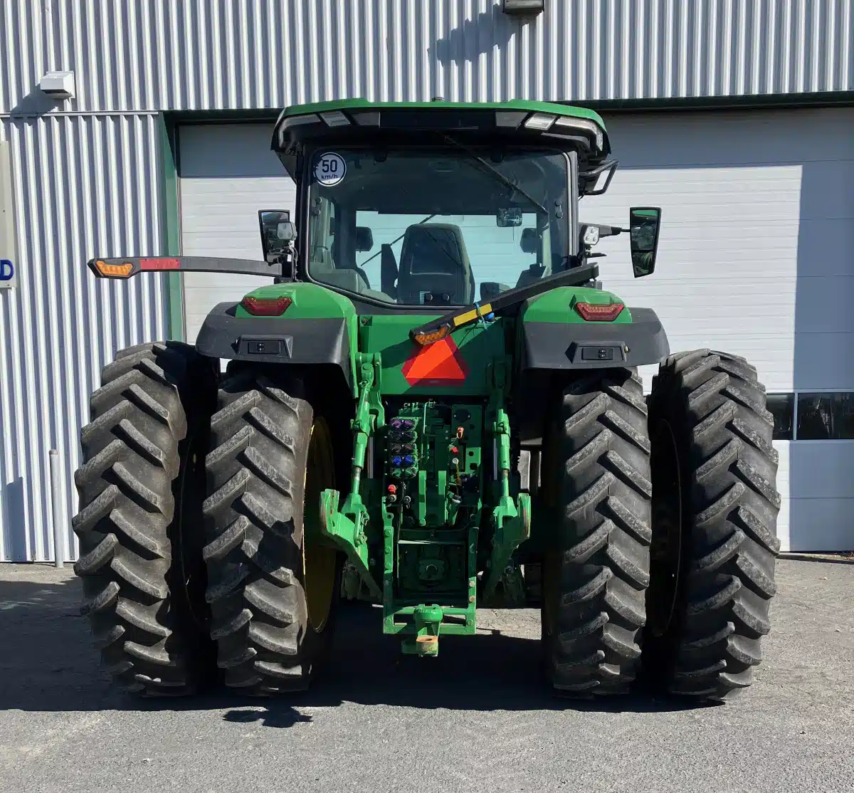 Gallery image 2 for 2023 John Deere 8R370 Tractor