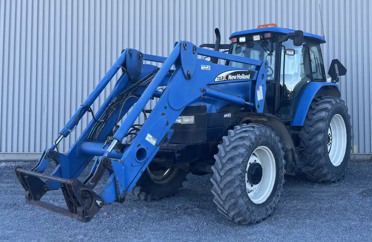 Used 2004 New Holland TM120 Tractor