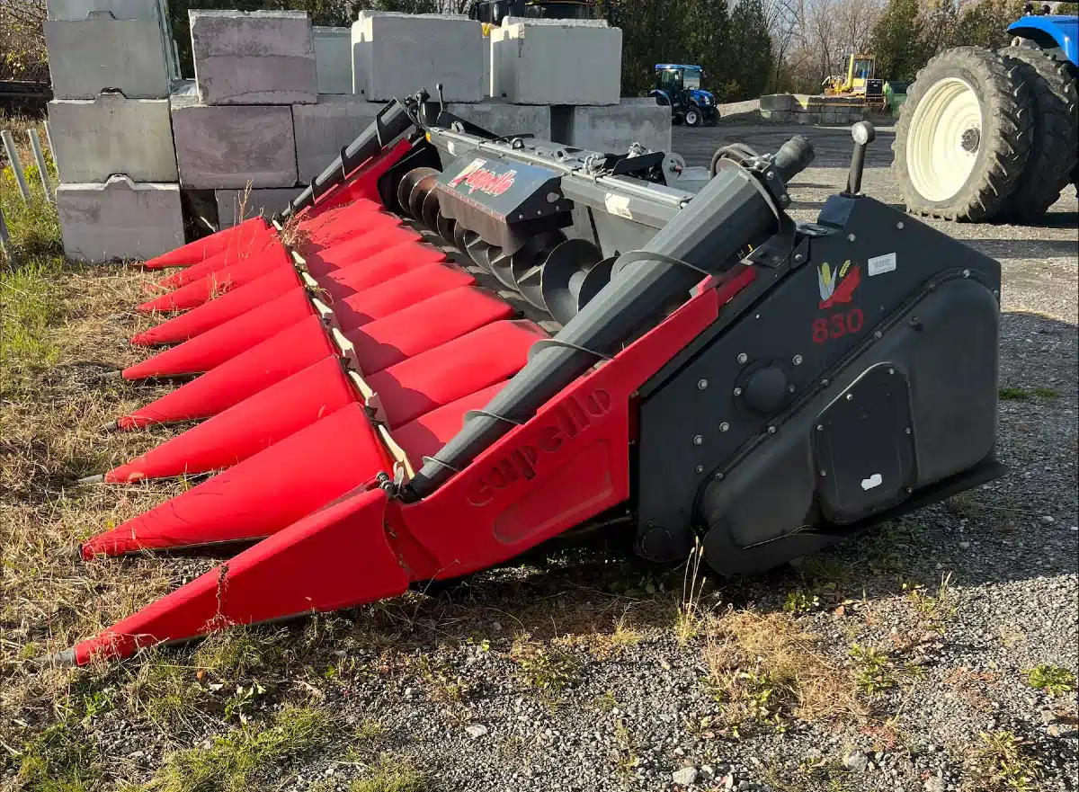 Used 2014 Capello QUASAR F830 Header - Row Crop