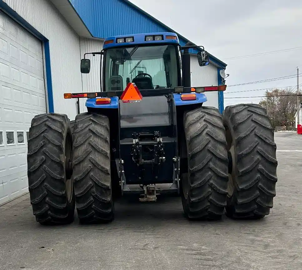 Gallery image 2 for Used 2010 New Holland T9020 Tractor
