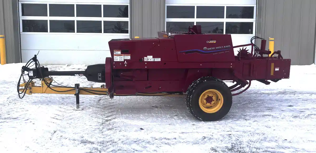 Gallery image 2 for 2022 New Holland HAYLINER 275 Square Baler - Small