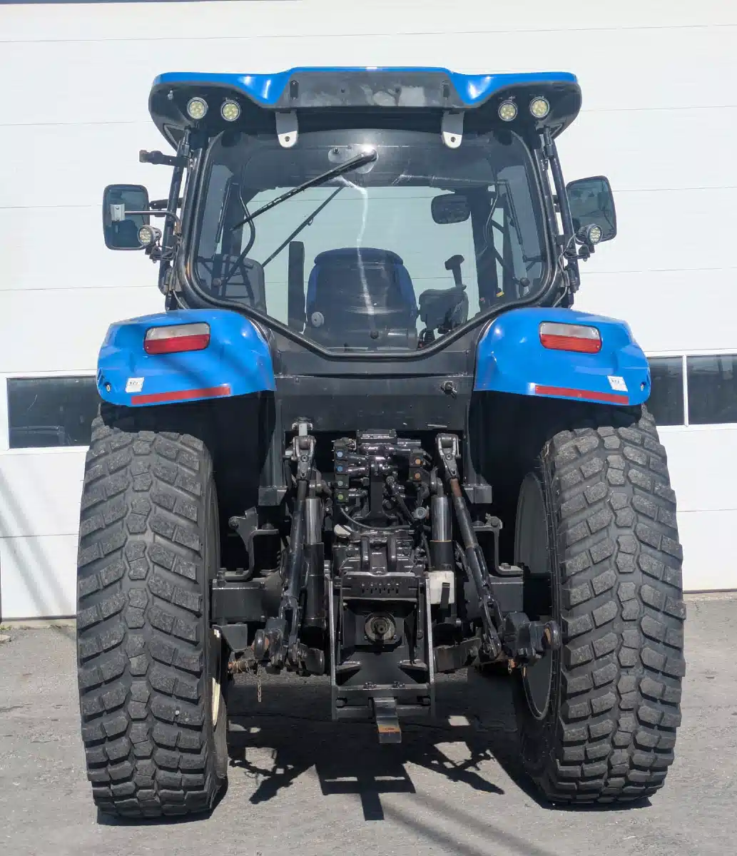 Gallery image 2 for 2016 New Holland T6.155 Tractor