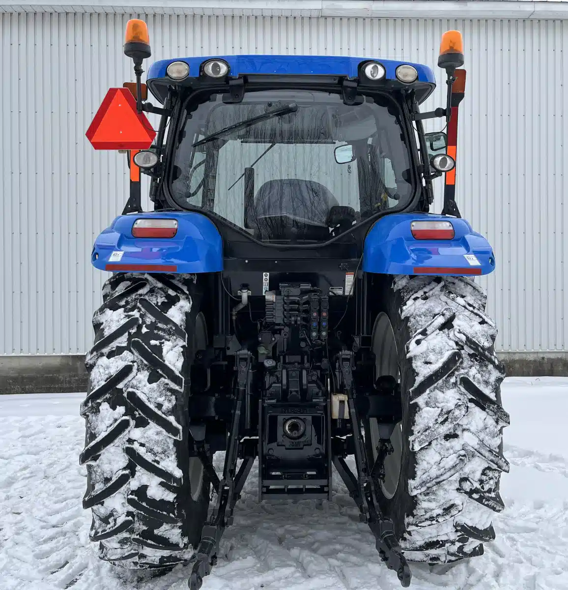 Gallery image 2 for 2013 New Holland T6.155 Tractor