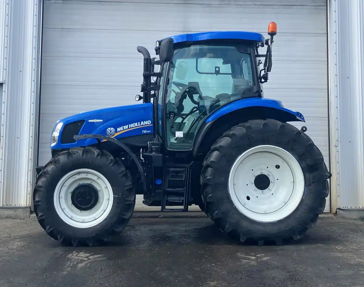 Gallery image 2 for 2019 New Holland T6.160 CVT Tractor