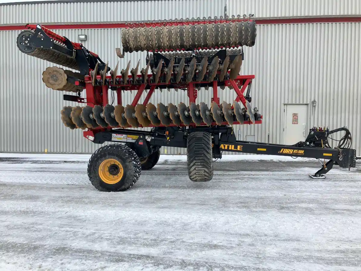 Gallery image 2 for 2023 Versatile FURY HS.300 Disc High Speed