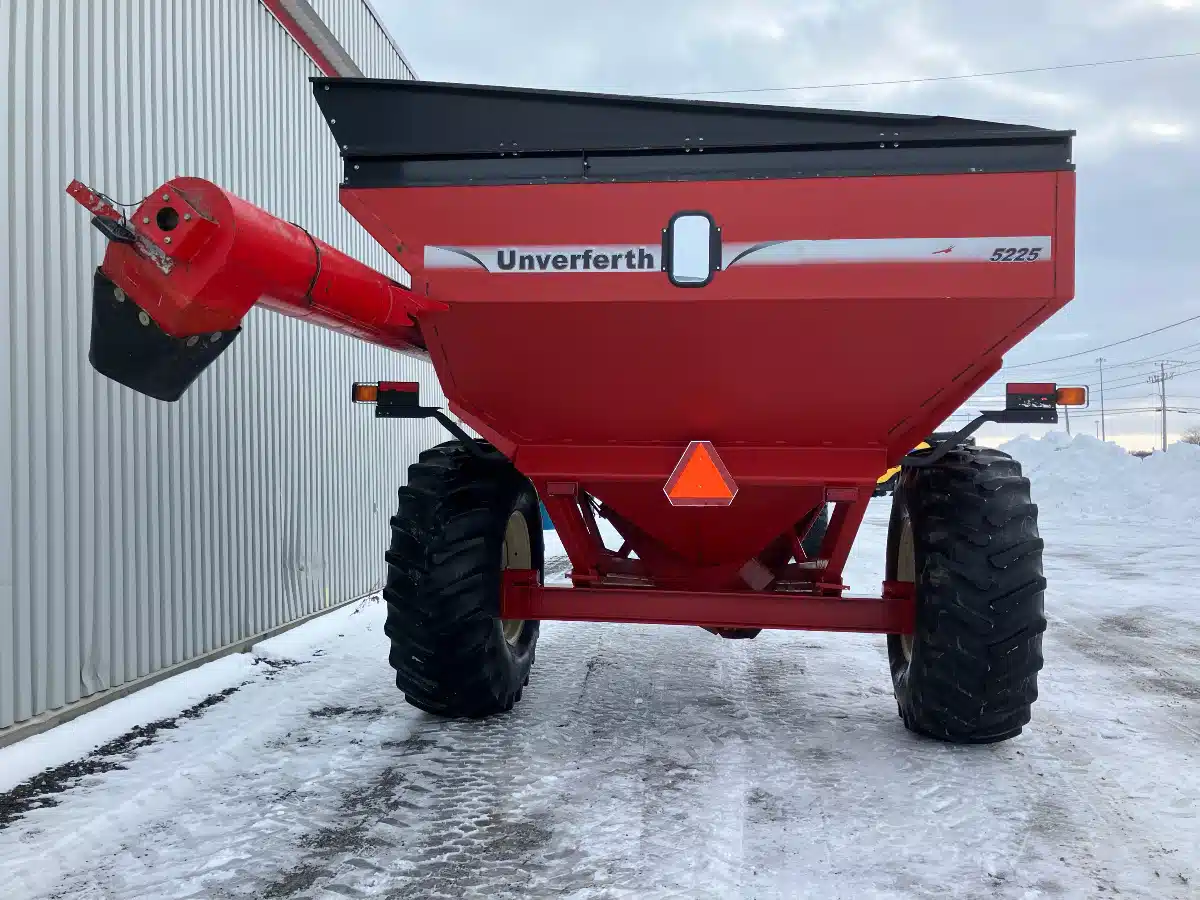 Gallery image 2 for 2007 Unverferth GC 5225 Grain Cart