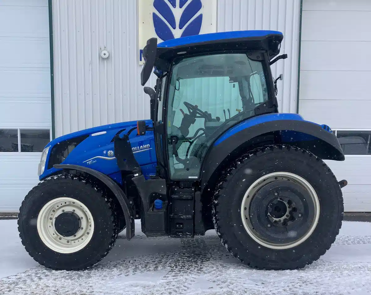 Gallery image 2 for 2023 New Holland T5.130 DYNAMIC COMMAND Tractor
