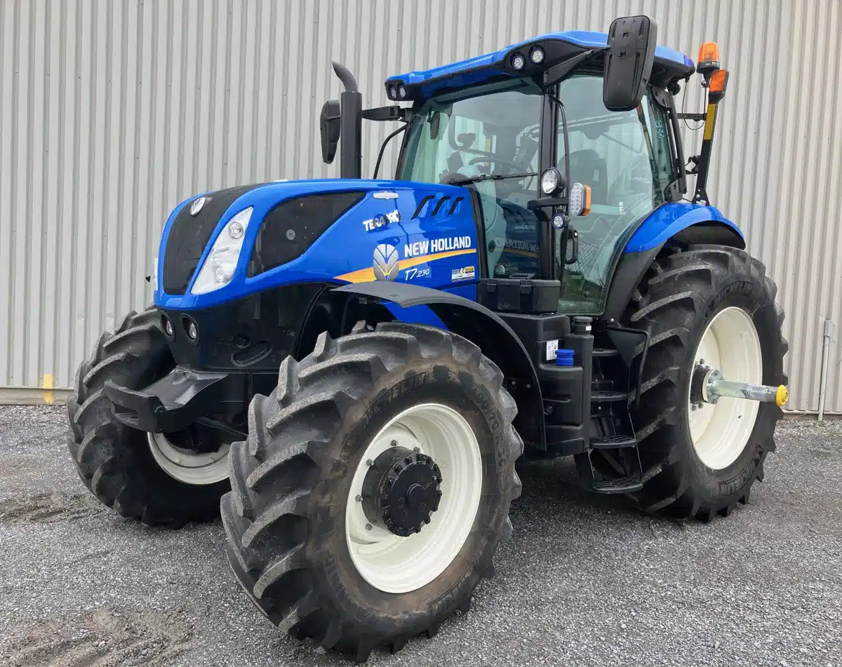 Photo de la Galerie 1 pour 2022 New Holland T7.230 CVT 50KM/H Tracteur