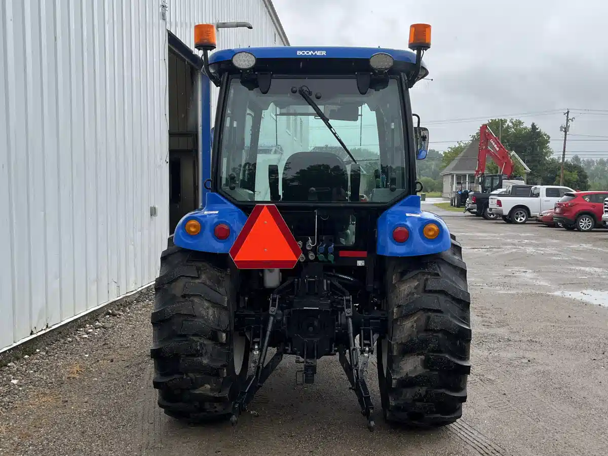 Photo de la Galerie 2 pour 2023 New Holland BOOMER 55 Tracteur