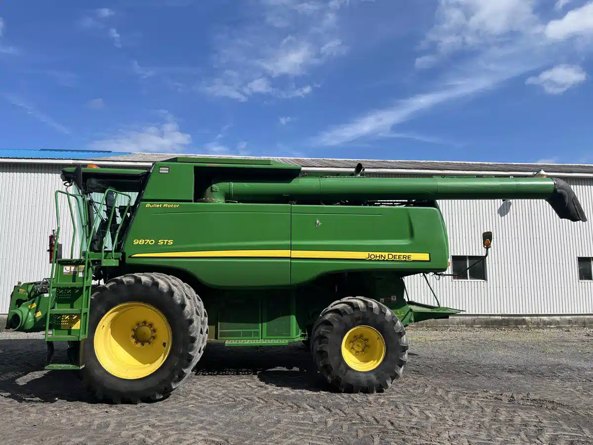 Gallery image 2 for 2009 John Deere 9870 STS & 1293 Combine