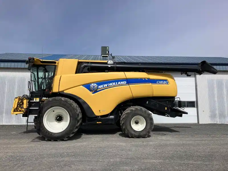 Gallery image 2 for 2022 New Holland CX8.80 Combine