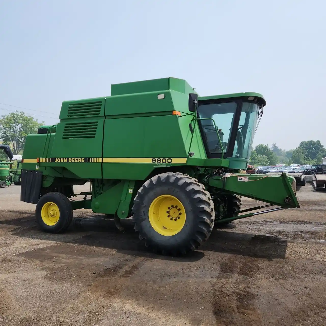 Gallery image 2 for Used 1990 John Deere 9600 Combine