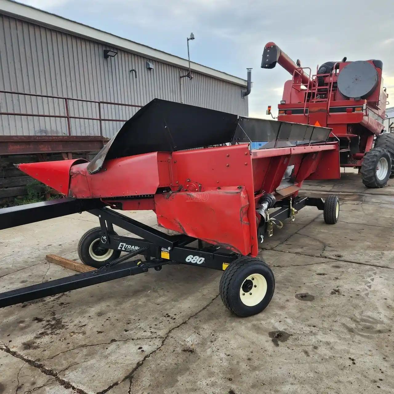 Gallery image 2 for Used Case IH 1063 Header - Row Crop