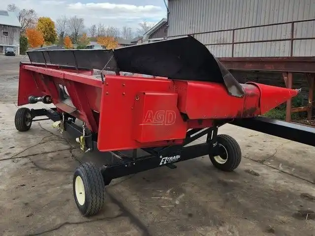 Gallery image 1 for Used Case IH 1063 Header - Row Crop