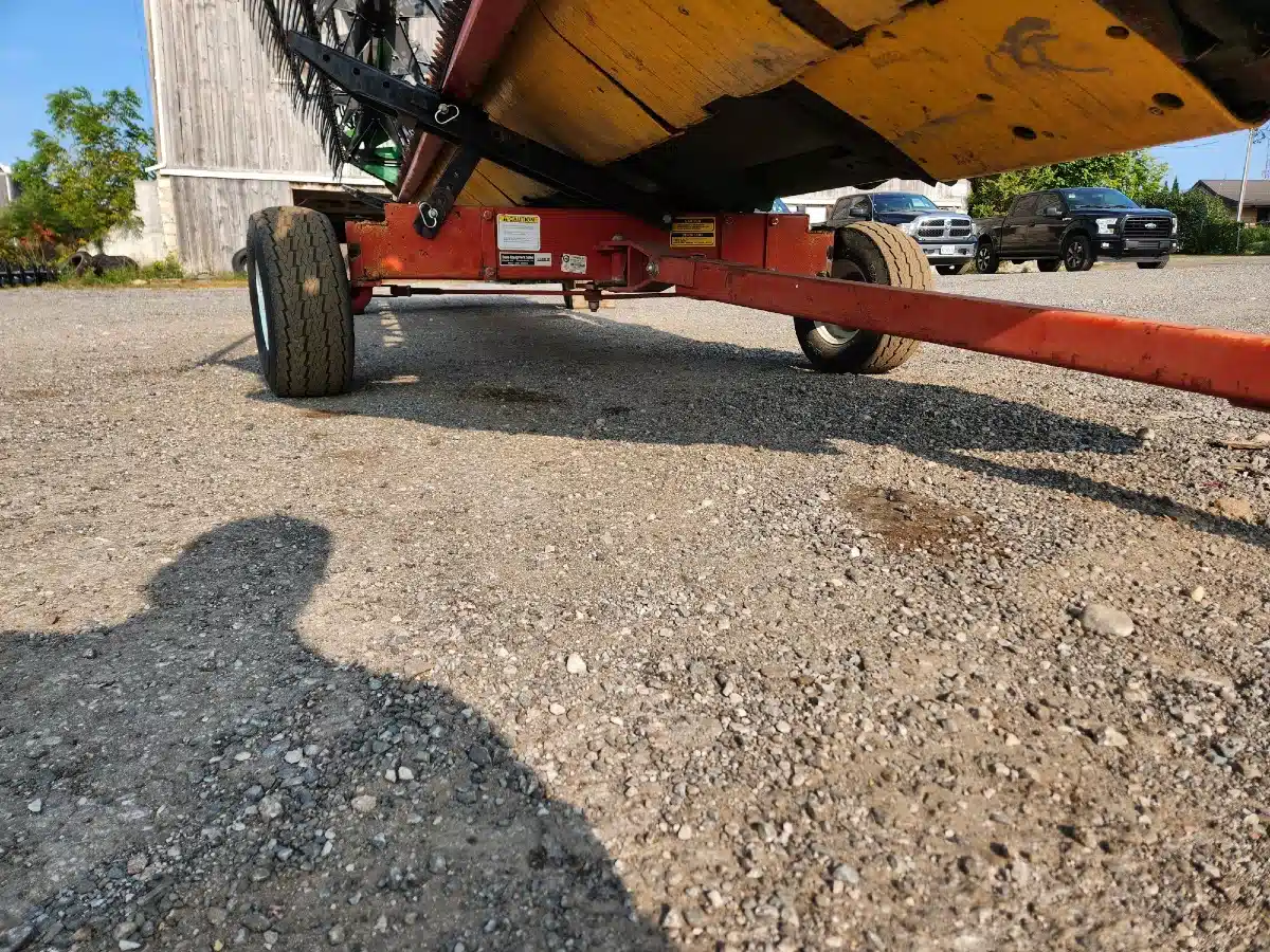 Gallery image 1 for Used Unverferth HT25 Header Cart