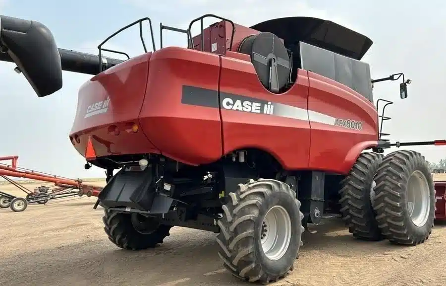 Gallery image 2 for Used 2006 Case IH 8010 Combine