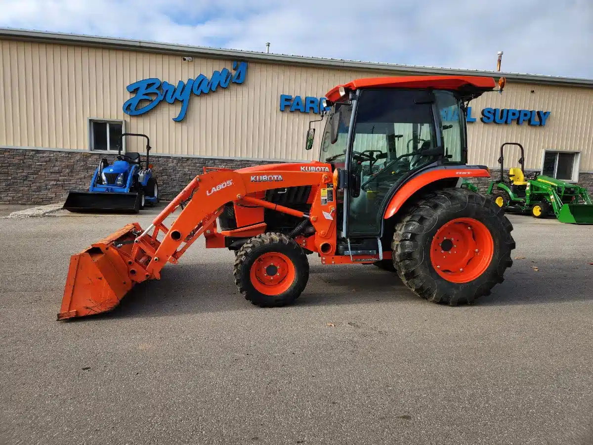 Gallery image 1 for Used 2015 Kubota L4060HST Tractor