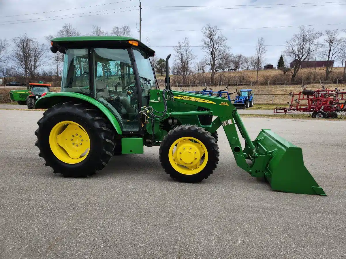 Gallery image 2 for Used 2014 John Deere 5075E Tractor
