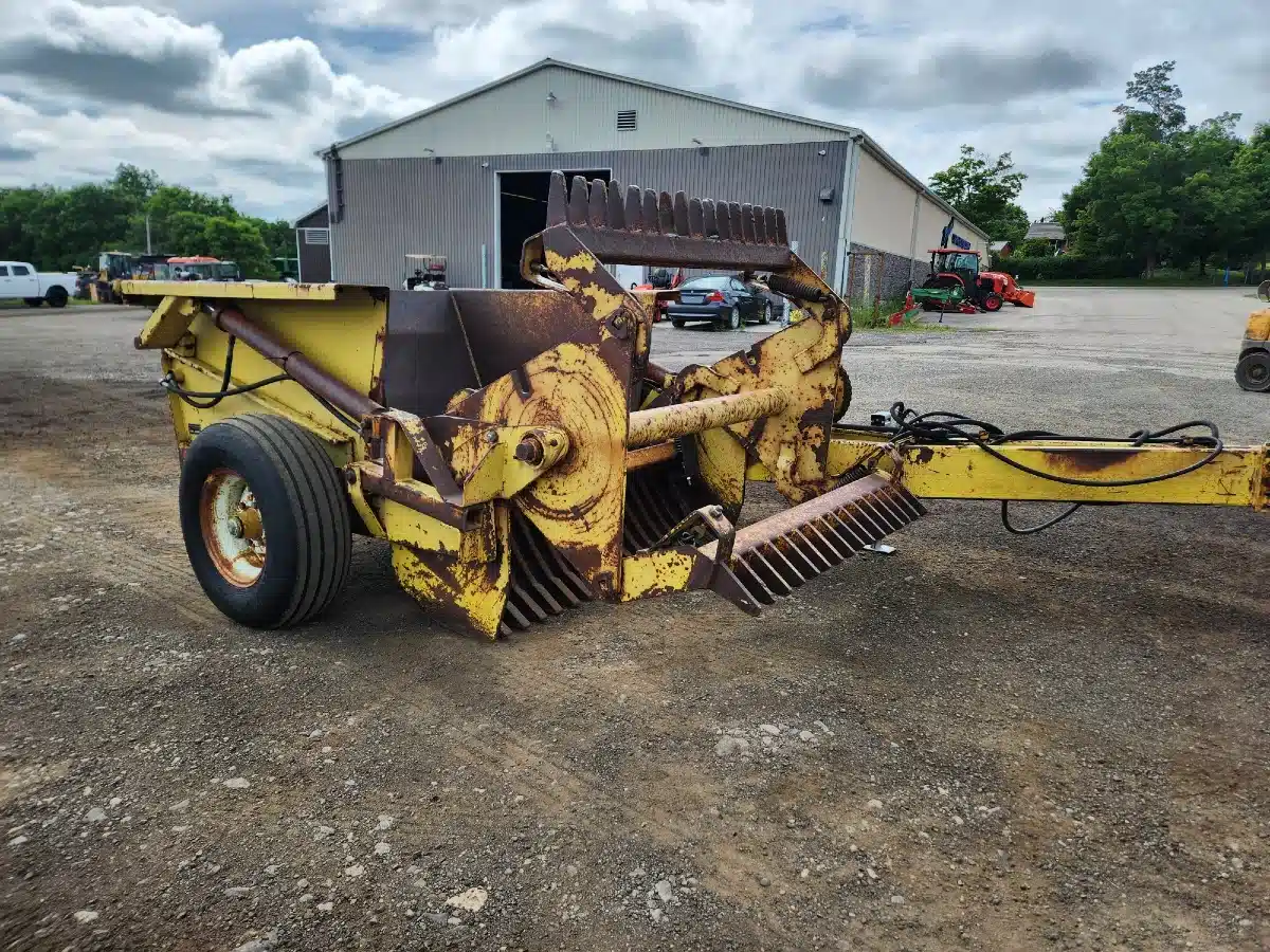 Gallery image 2 for Used Degelman 570 Rock Picker