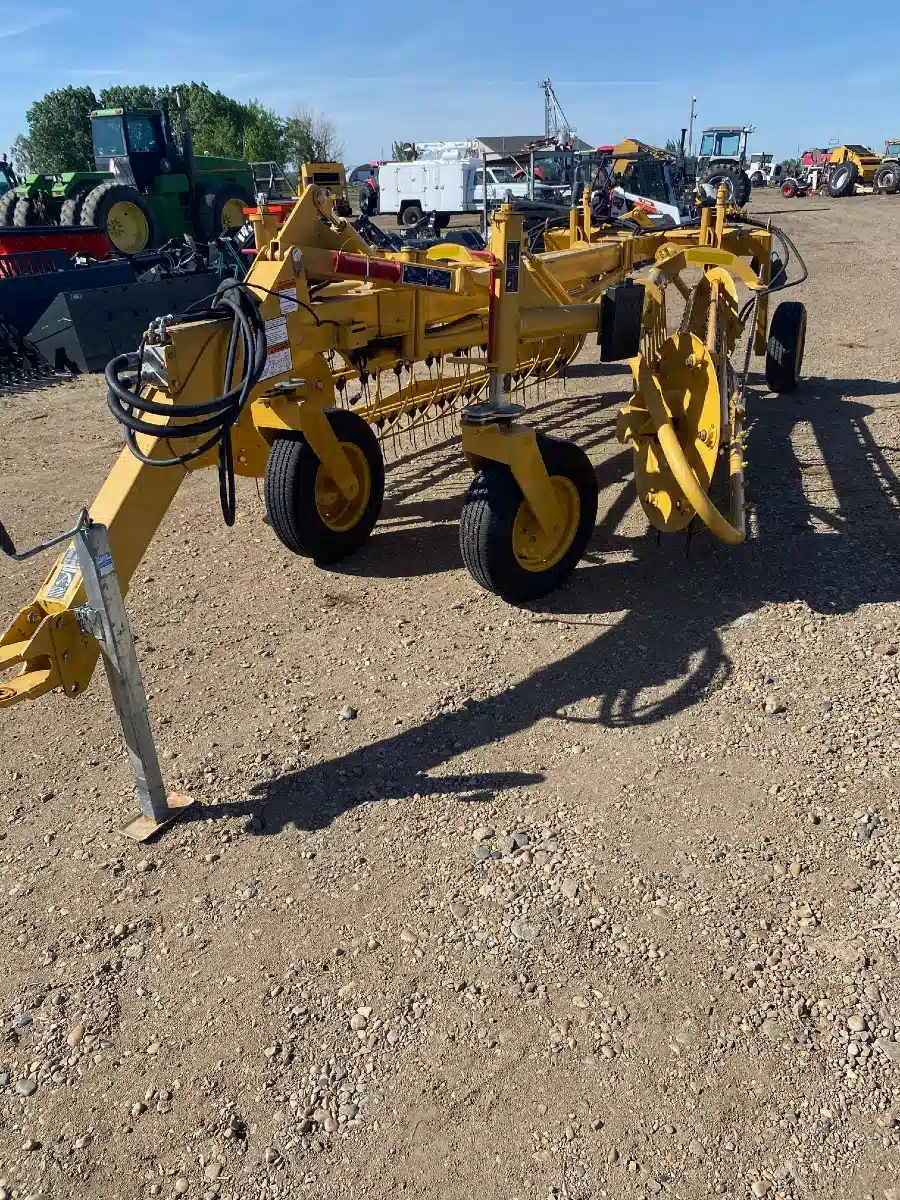 Gallery image 1 for Used 2009 Vermeer R2300 Rake