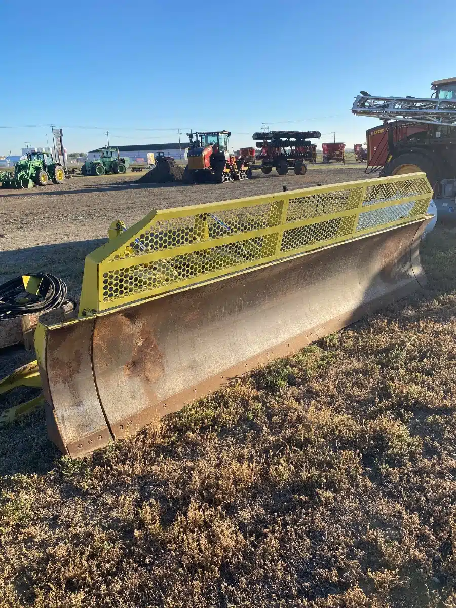 Gallery image 1 for Used 2014 Degelman 6900 Blade