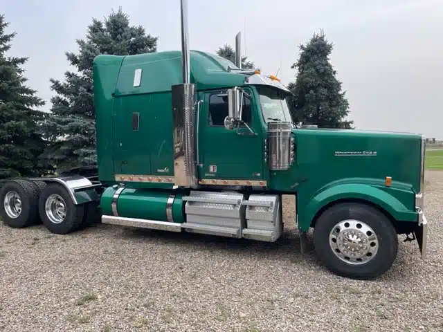 Gallery image 2 for 2013 Western Star 4900EX Semi-Truck