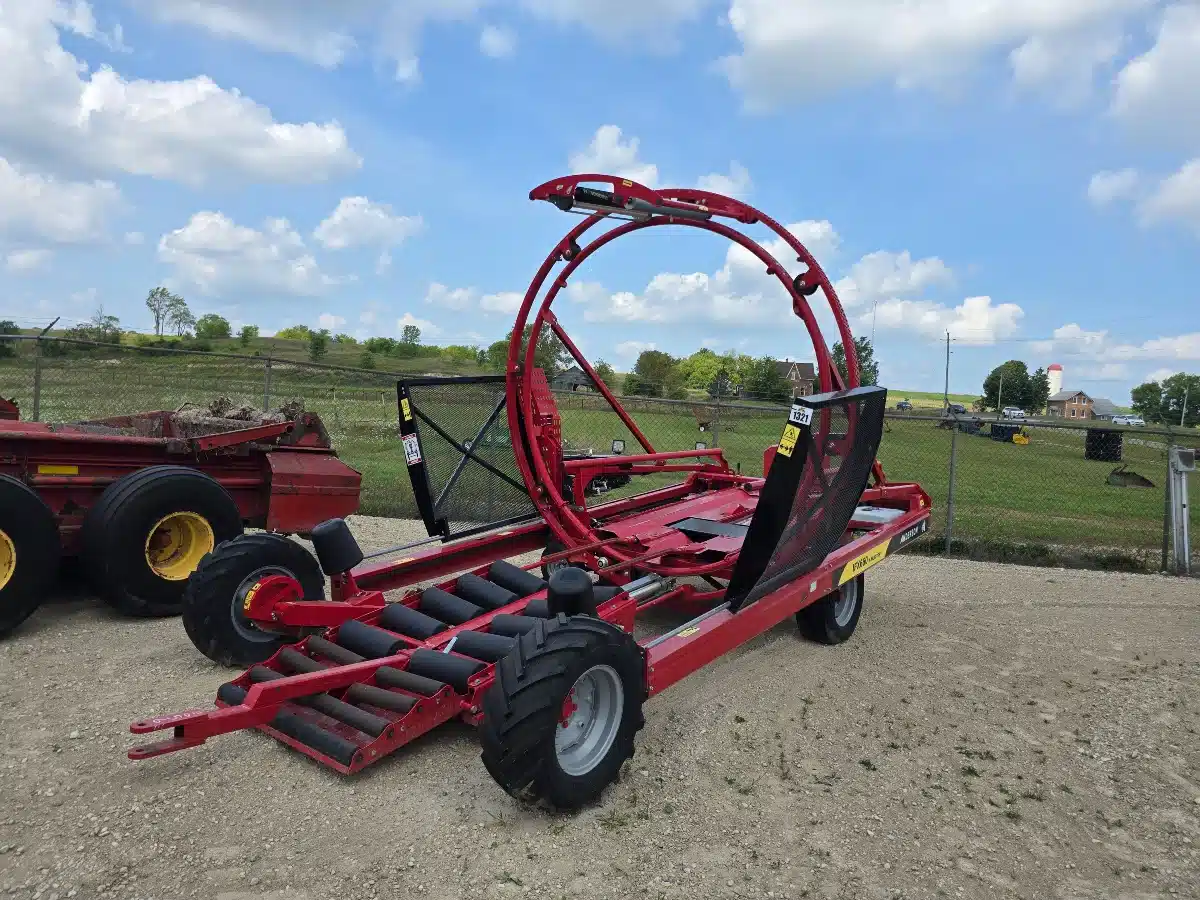 Gallery image 1 for Anderson IFX660 Bale Wrapper