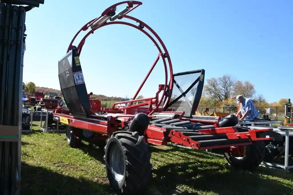 Gallery image 1 for Used Anderson IFX660 Bale Wrapper