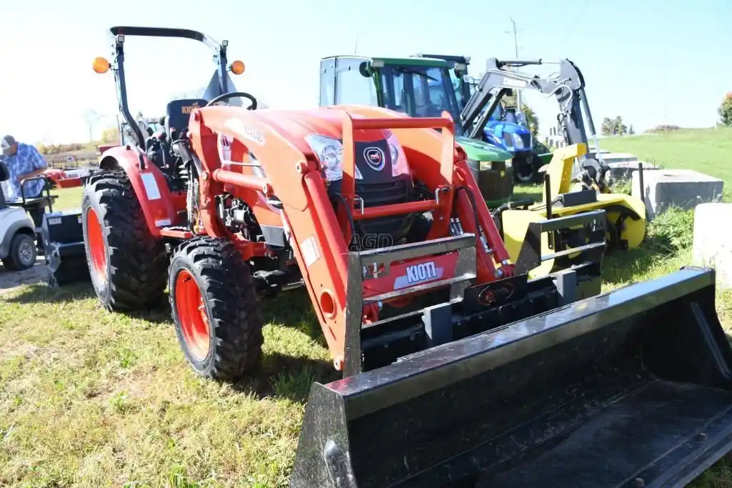 Gallery image 1 for Used Kioti CK2610 Tractor