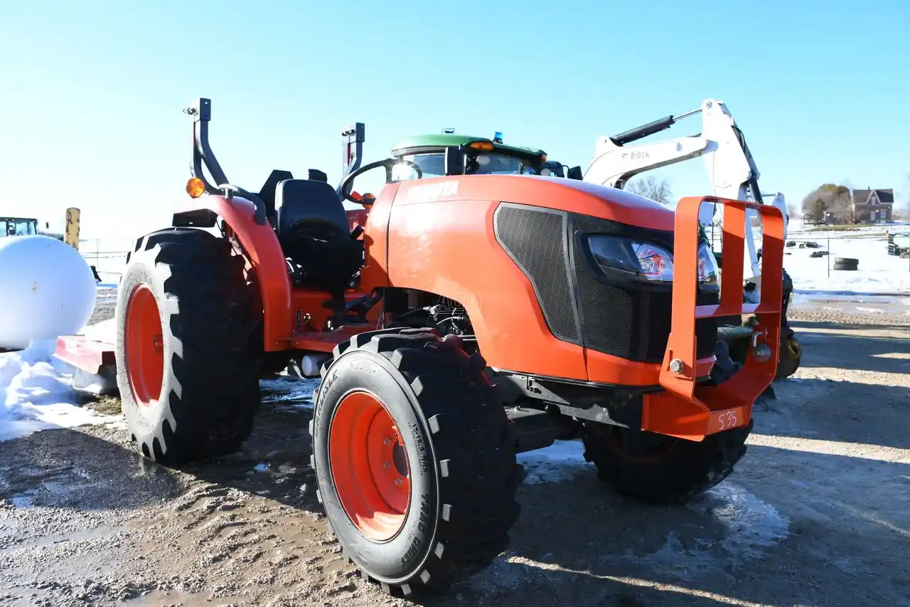 Gallery image 2 for Used 2009 Kubota MX5100 Tractor