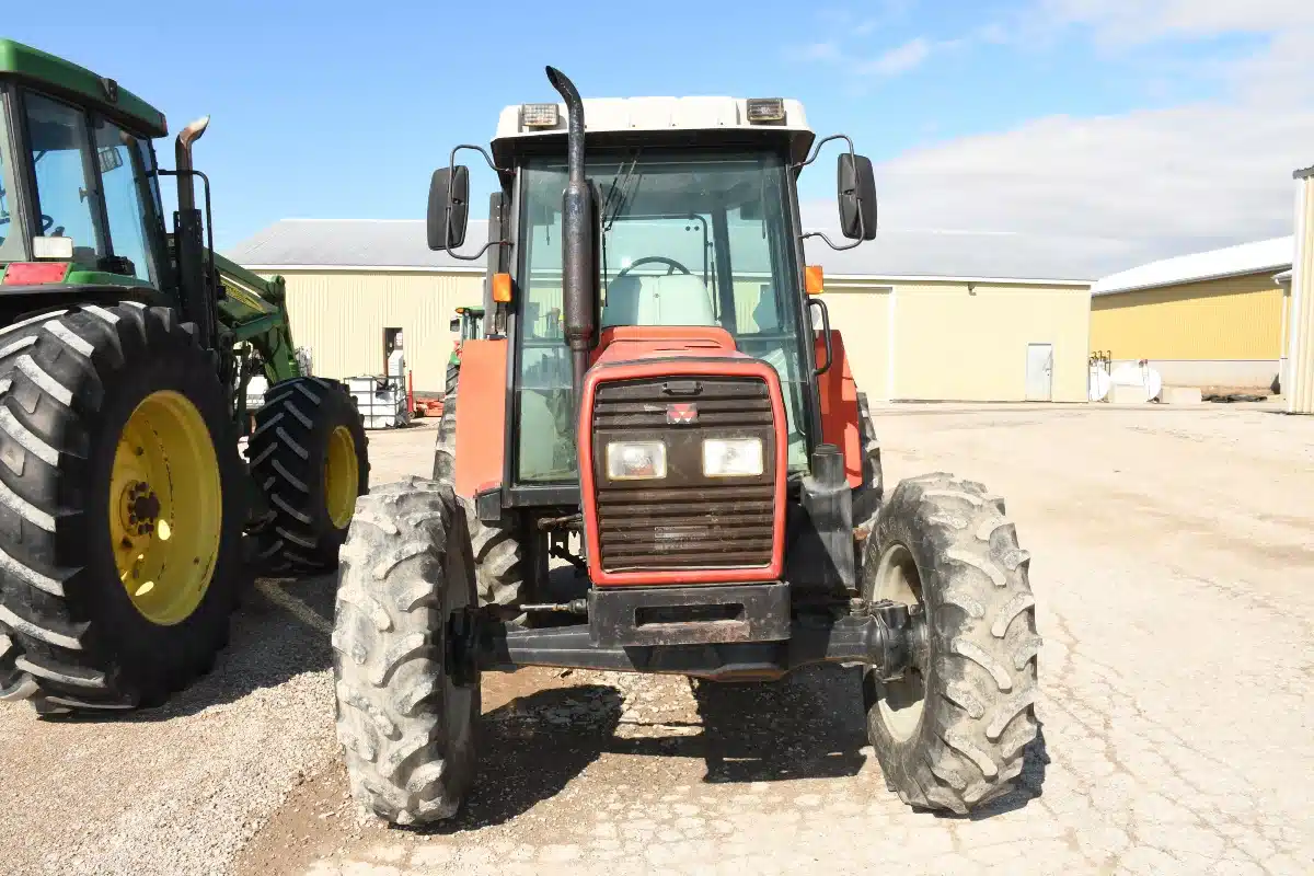 Gallery image 2 for Used Massey Ferguson 481 Tractor
