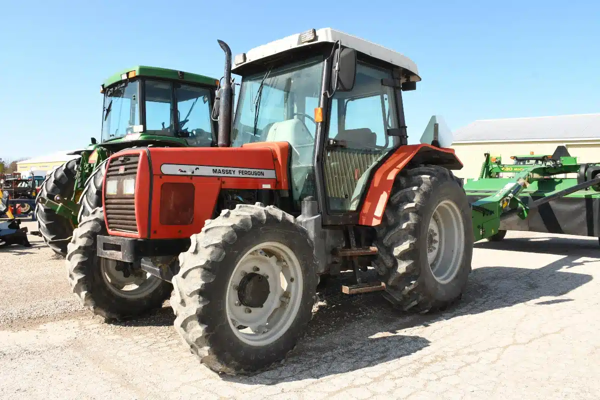 Gallery image 1 for Used Massey Ferguson 481 Tractor