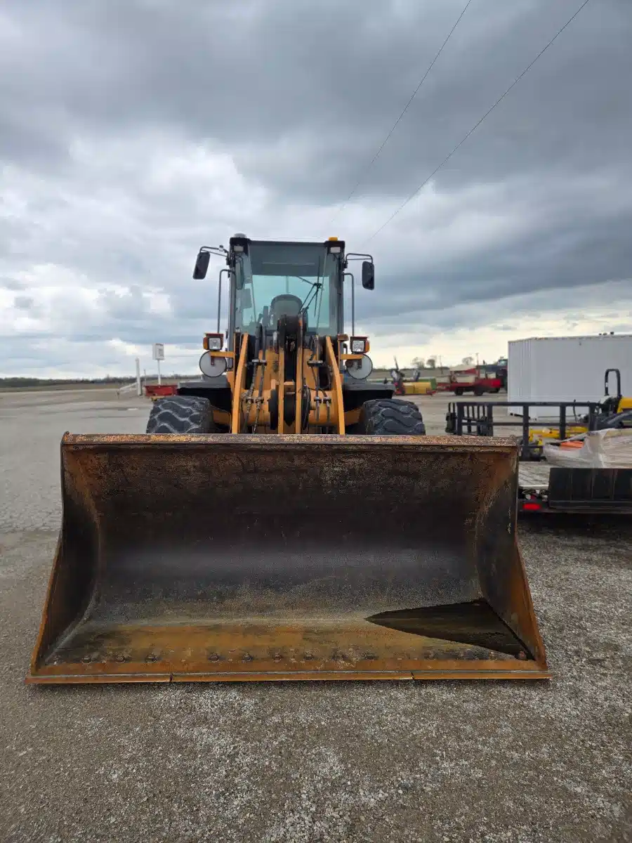 Gallery image 2 for Used 2010 Case 721E Wheel Loader