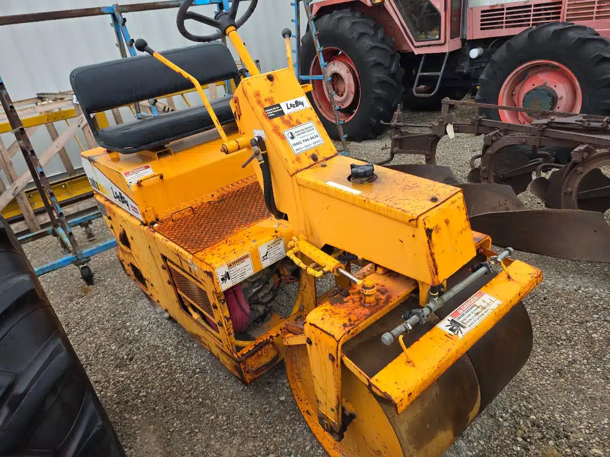 Gallery image 2 for Used LeeBoy 300B Compactor