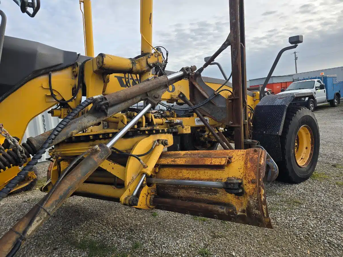 Gallery image 2 for Volvo G740B Grader