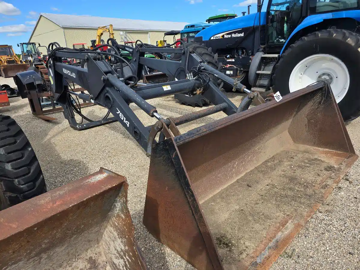 Gallery image 1 for Used New Holland 7614 Front End Loader